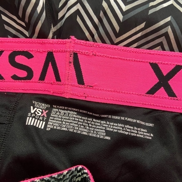 NWT Victoria’s Secret Sport The Player Run Short - Picture 11 of 11